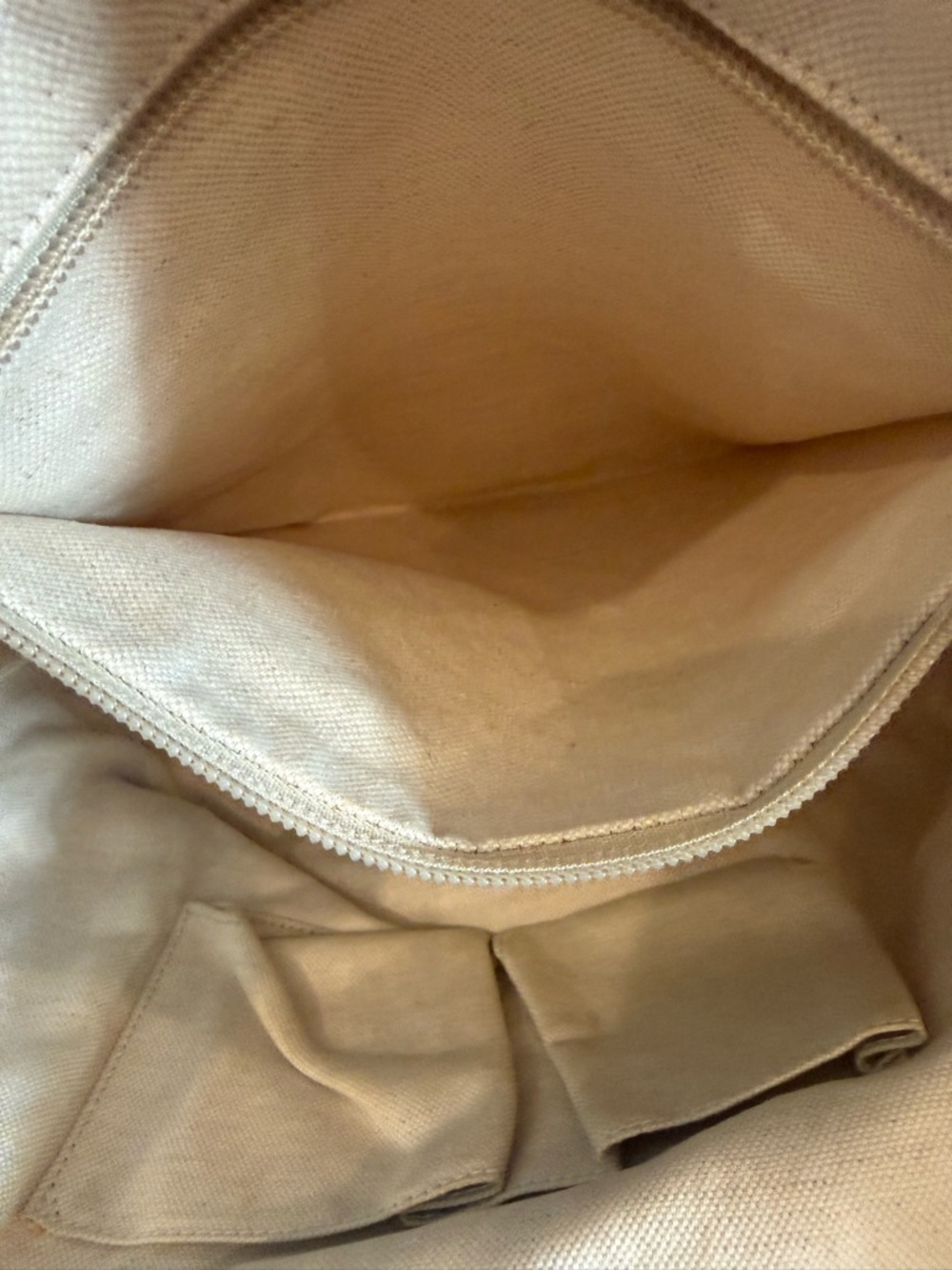 Gucci Authentic Gray Quilted Logo Tote with Pink Trim 232439213317 - Picture 10 of 11